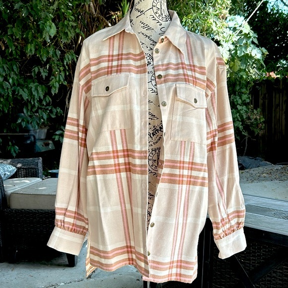 NWT Spell Basecamp Flannel in Musk size small - Picture 8 of 15